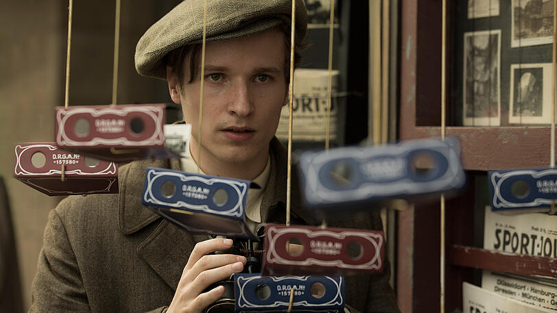 Babylon Berlin: Jänicke (ANTON VON LUCKE)