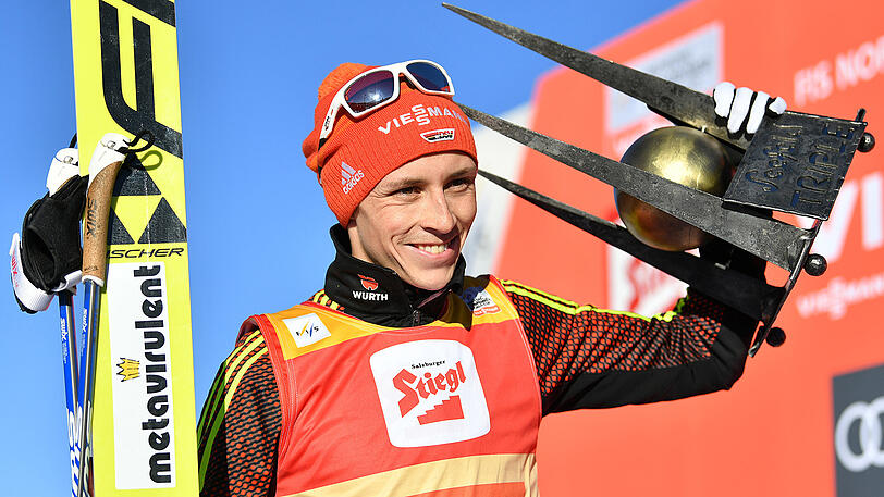 ...Frenzel (Foto) gegen Rydzek, König gegen Kronprinz, Olympiasieger und dreimaliger Weltmeister gegen Doppel-Weltmeister, viermaliger Gesamtweltcup-Sieger gegen Gesamtweltcup-Spitzenreiter, sieben Saisonsiege gegen acht Saisonsiege - zwei, die über allen anderen thronen.
