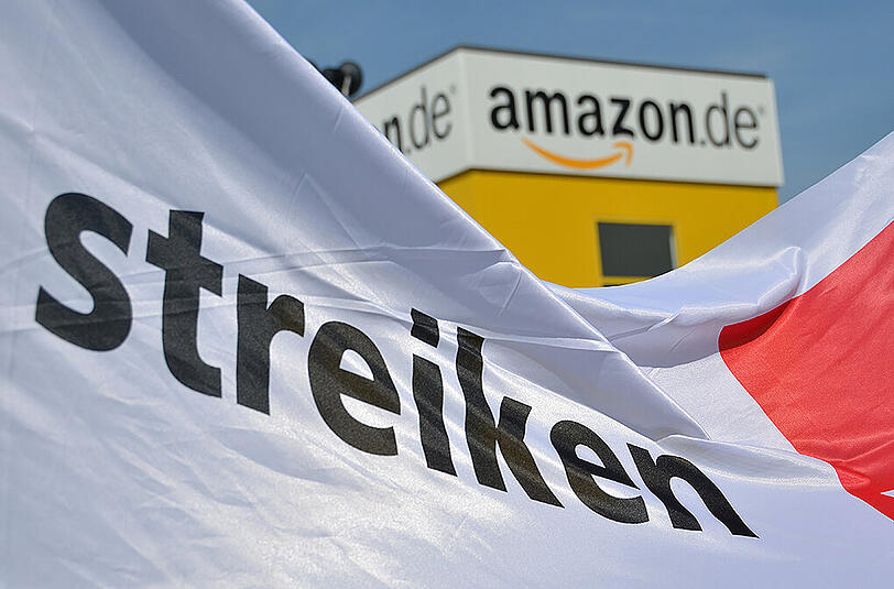 Verdi will für die rund 10.000 Mitarbeiter des Versandhandelsriesen in Deutschland einen Tarifvertrag auf dem Niveau des Einzel- und Versandhandels durchsetzen.