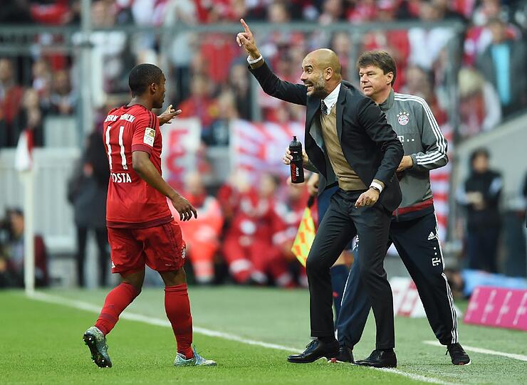 DOUGLAS COSTA &ndash; Note 2: Gab den ersten gefährlichen Schuss ab und scheiterte aus spitzem Winkel. Packendes Duell mit Sokratis. Nicht ganz so auffällig wie sonst.