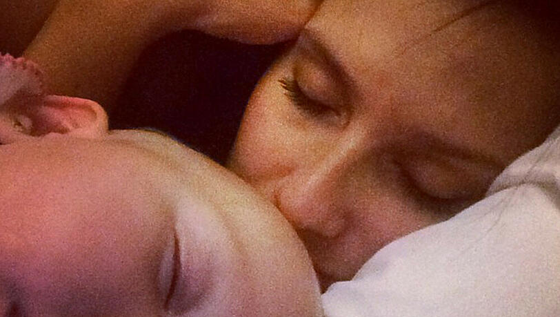 Hilaria Baldwin mit Töchterchen Carmen Hilaria Baldwin mit Töchterchen Carmen