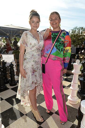 Faye Montana mit Mutter Anne Sophie Briest