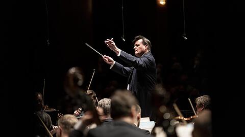 Christian Thielemann dirigiert die Staatskapelle Dresden in Salzburg.