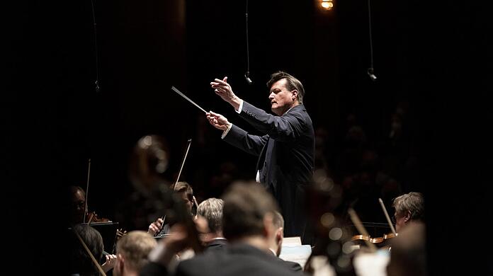 Christian Thielemann dirigiert die Staatskapelle Dresden in Salzburg.