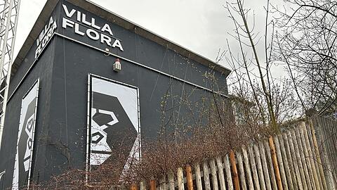 Die Villa Flora wird derzeit vornehmlich als Eventlocation genutzt. Die Stadt hat etwas dagegen.