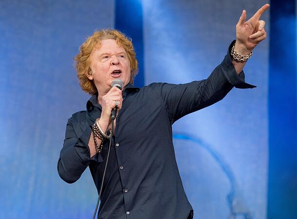 Simply Red mit Sänger Michael Hucknall spielen am 26. Juni auf dem Tollwood. Simply Red mit Sänger Michael Hucknall spielen am 26. Juni auf dem Tollwood.