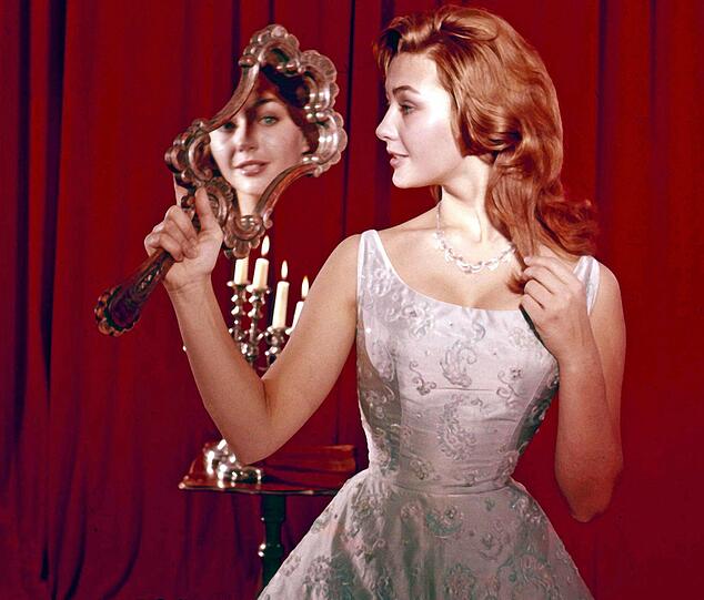Christine Kaufmann im Film "Der letzte Fußgänger" (1960)