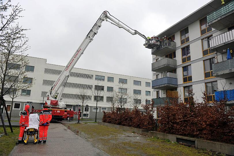 Hoppe kann seine Wohnung nur mit dem Lift verlassen.