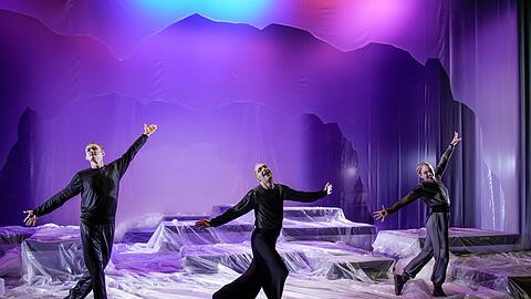 Gute Laune in der Eisgrotte: Max Poerting (links), Jakob Immervoll und Henriette Nagel.
