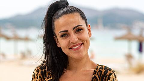 Elena Miras nimmt an "Promi Big Brother" 2024 teil.