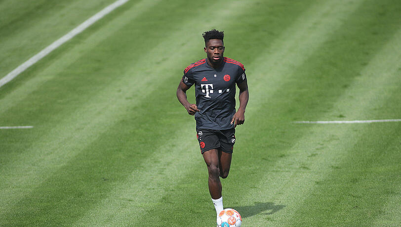Könnte gegen Gladbach in der Startelf stehen: Alphonso Davies.