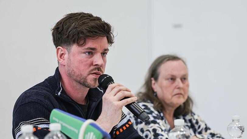 Die seit Januar in Syrien inhaftierte Kölner Journalistin Eva Maria Michelmann ist freigelassen worden und nach Deutschland zurückgekehrt. Ihr Bruder Antonius Michelmann bestätigte einen entsprechenden Bericht des "Spiegel". (Archivbild) Die seit Januar in Syrien inhaftierte Kölner Journalistin Eva Maria Michelmann ist freigelassen worden und nach Deutschland zurückgekehrt. Ihr Bruder Antonius Michelmann bestätigte einen entsprechenden Bericht des "Spiegel". (Archivbild)