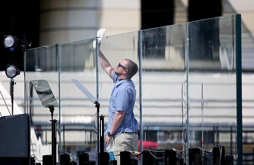 Berlin rüstet auf: Vor dem Besuch des US-Präsidenten Barack Obama gleicht Berlin einer Festung. Sehen Sie hier die Bilder!