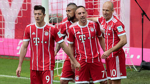 Das letzte Heimspiel gegen den SC Freiburg gewann die Bayern mit 4:1 und feierten am 20. Mai 2017 die Meisterschaft in der Allianz Arena.