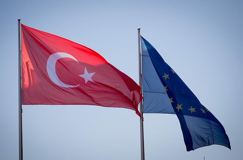 Die EU ist "gegenüber der Türkei kein Bittsteller", stellt Bundeskanzler Kern klar. Foto: Kay Nietfeld
