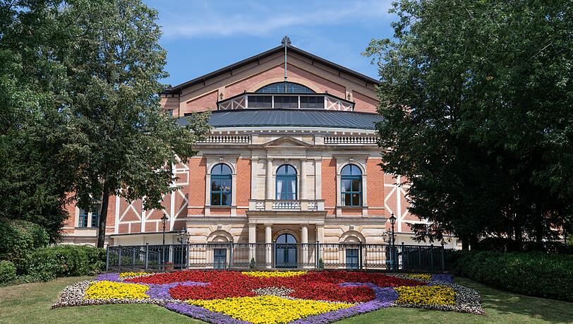 Das Festspielhaus in Bayreuth. Das Festspielhaus in Bayreuth.