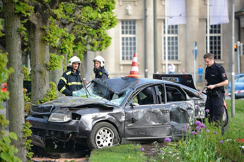 Ursache für den Unfall war laut Polizei überhöhte Geschwindigkeit.