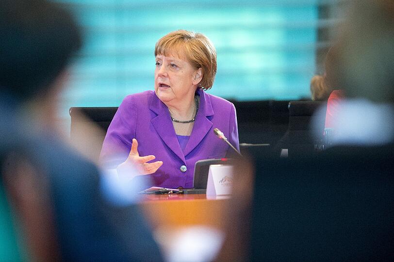 Bundeskanzlerin Merkel weist alle Vorwürfe zur NSA-Spionageaffäre zurück.