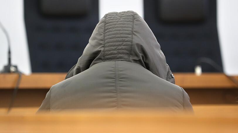 Die Frau hatte 2016 ihre Tochter mit einem Kissen erstickt und wurde 2018 wegen ihrer psychischen Erkrankung freigesprochen.