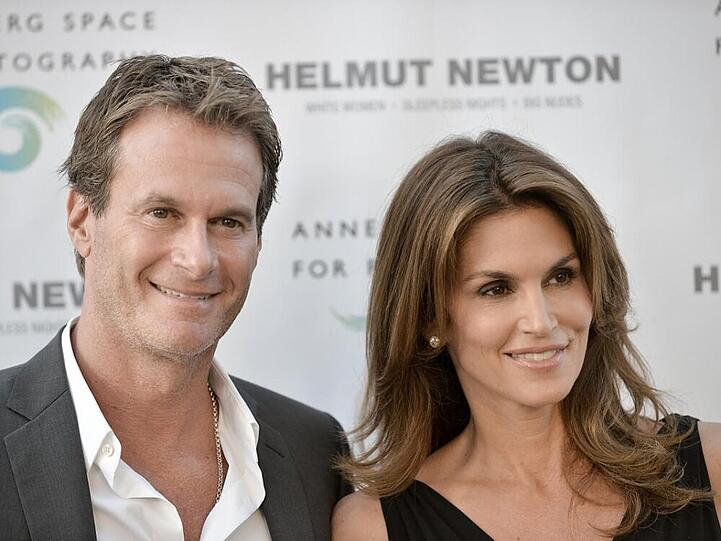 Seit Jahrzehnten gut mit George Clooney befreundet: Rande Gerber und Cindy Crawford