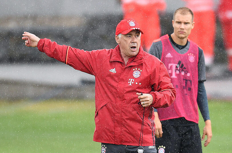 Bayern-Coach Carlo Ancelotti lässt acht Bayern-Stars zuhause von der USA-Reise.