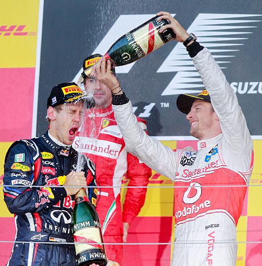 Die ganz große Vettel-Party: So lässt es der alte neue Weltmeister in Suzuka krachen. Die Bilder