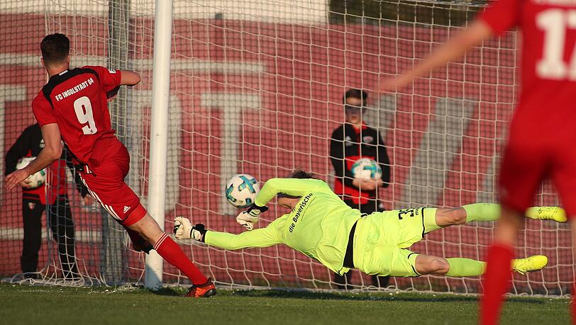 Kam vom BVB zum TSV 1860: Hendrik Bonmann (Mi.).
