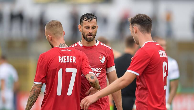 "Es geht um viel mehr": selbstbewusste Ansagen vor dem Derby gegen die Löwen von Türkgücü-Kapitän Mergim Mavraj (M.).
