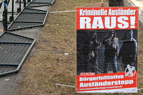 Mit einem Sitz in den Stadtrat wird wohl die aggressive &bdquo;Bürgerinitiative Ausländerstopp&ldquo; vertreten sein.