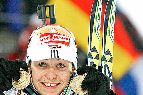 Ein Jahr später kamen bei der Biathlonweltmeisterschaft im schwedischen Östersund drei Goldmedaillen hinzu (Massenstart, Staffel, Mixel-Staffel).