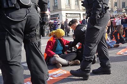Klimaprotest am Stachus in der vergangenen Woche. Klimaprotest am Stachus in der vergangenen Woche.