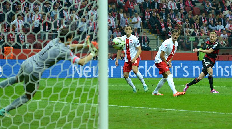 Schürrle: Keine Spur von Muskelbeschwerden. Rochierte, sprintete - ohne zählbare Wirkung. In Abschlusssituationen kam er nicht.