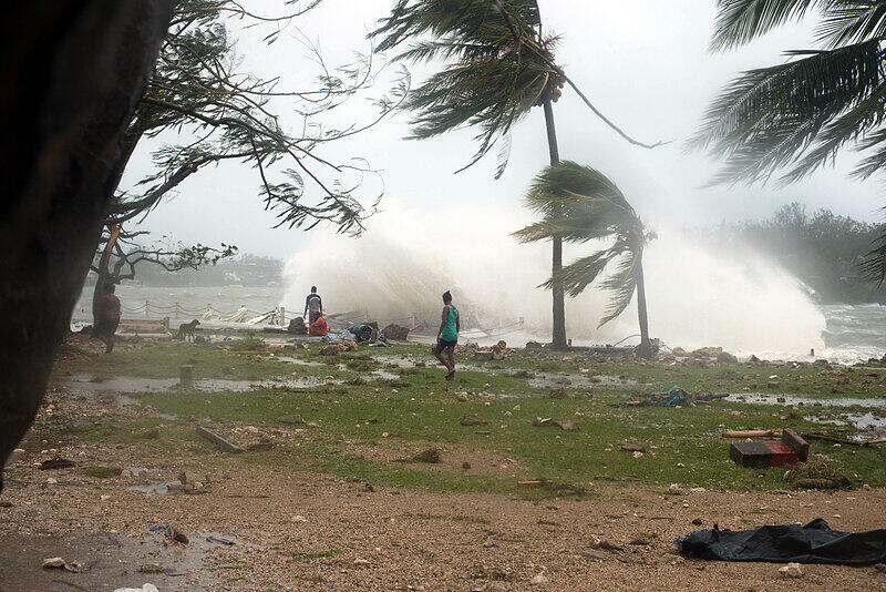 Bilder der Zerstörung! Einer der gewaltigsten je gemessenen Zyklone hat im Inselstaat Vanuatu im Südpazifik verheerende Verwüstungen angerichtet.