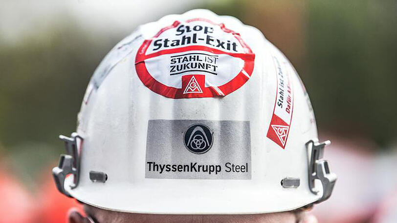 Der Betriebsrat und die Gewerkschaft IG Metall befürchten den Abbau von bis zu 4.000 der rund 27.000 Arbeitsplätze in der europäischen Stahlsparte von Thyssenkrupp.