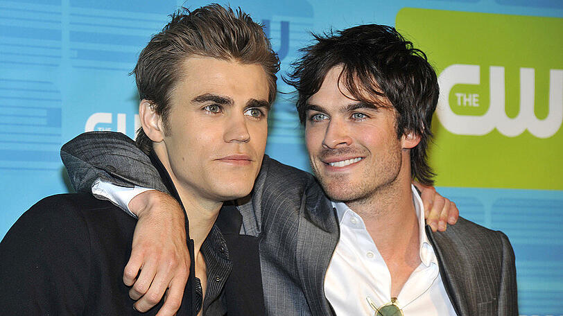 Paul Wesley (l.) und Ian Somerhalder machen wieder gemeinsame Sache