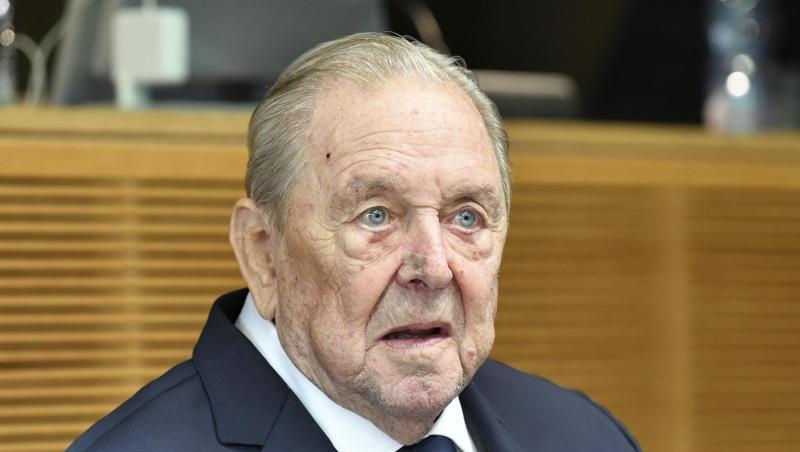 Lennart Johansson ist nach kurzer Krankheit im Alter von 89 Jahren gestorben. Foto (2019): Harold Cunningham/UEFA via Getty Images Lennart Johansson ist nach kurzer Krankheit im Alter von 89 Jahren gestorben. Foto (2019): Harold Cunningham/UEFA via Getty Images
