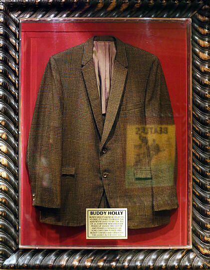 Unschwer zu erkennen: eine Jacke von Buddy Holly.