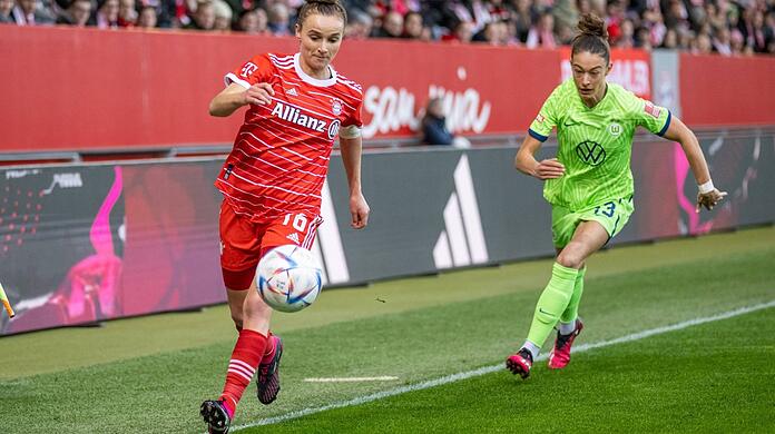 "Es ist gut für das Selbstvertrauen, den ewigen Konkurrenten mal wieder zu schlagen", sagt Bayern-Kapitänin Lina Magull (l.).