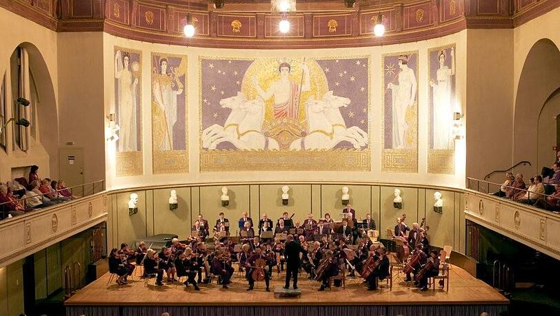 Das Münchner Behördenorchester in Aktion. Das Münchner Behördenorchester in Aktion.