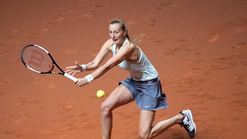 Petra Kvitova trifft im Finale des WTA-Tennisturniers von Stuttgart auf die Estin Anett Kontaveit. Petra Kvitova trifft im Finale des WTA-Tennisturniers von Stuttgart auf die Estin Anett Kontaveit.