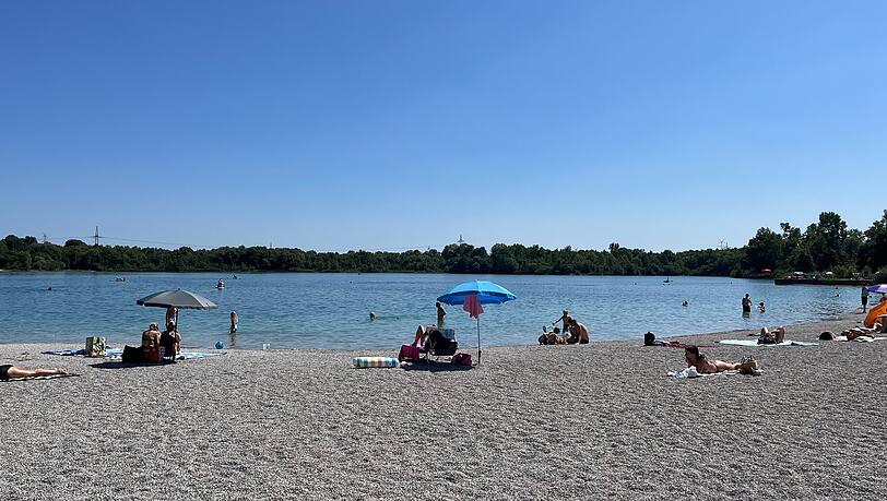 Der Lußsee gilt als sauberster See Münchens. Er ist glasklar und im Sommer zwischen 22 und 24 Grad warm. Der Lußsee gilt als sauberster See Münchens. Er ist glasklar und im Sommer zwischen 22 und 24 Grad warm.