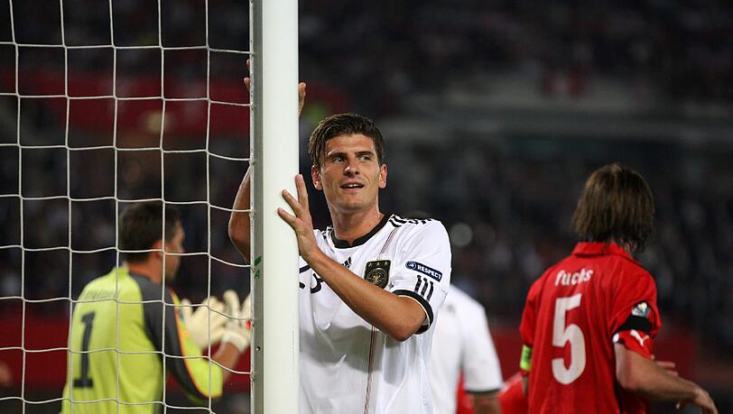 Erleichtert: Mario Gomez hat seinen persönlichen Fluch gebrochen. Erleichtert: Mario Gomez hat seinen persönlichen Fluch gebrochen.