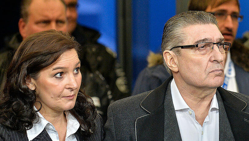 Tochter Bettina Michel kümmert sich um ihren dementen Vater Rudi Assauer Tochter Bettina Michel kümmert sich um ihren dementen Vater Rudi Assauer