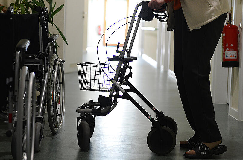 Die 106-Jährige war mit einem Rollator unterwegs.