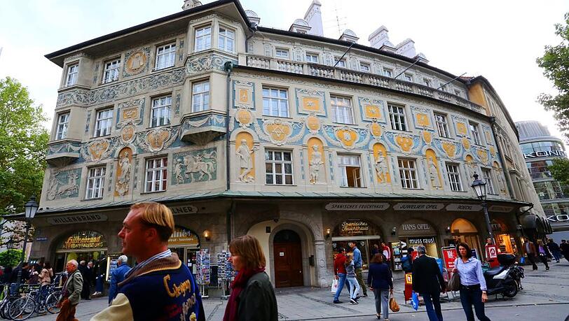 Das Ruffinihaus vor der Sanierung. Das Ruffinihaus vor der Sanierung.