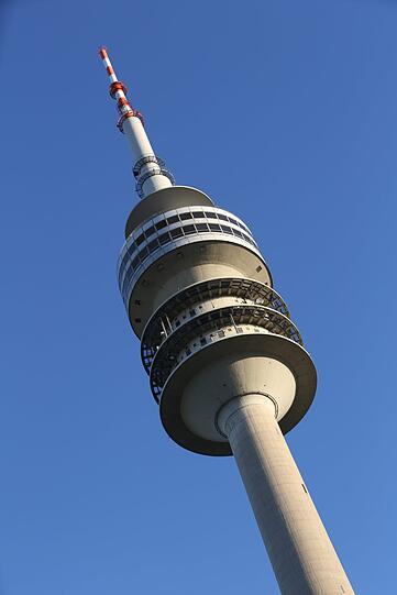. . . genau wie der 291 Meter hohe Olympiaturm.