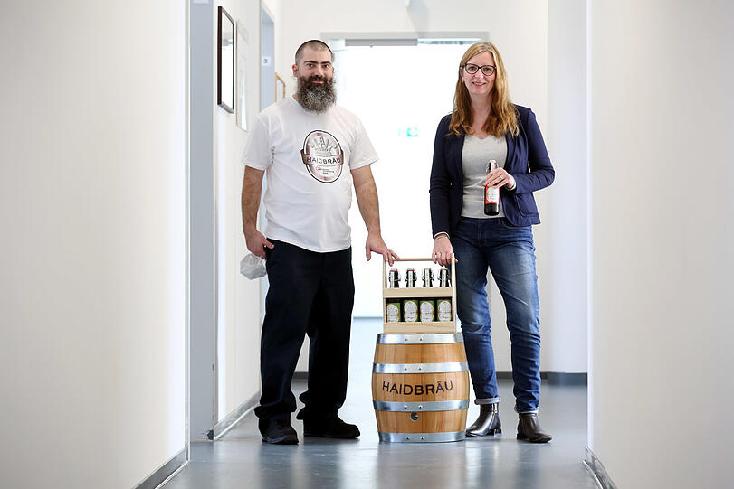 Jens Tischer und Karin Häringer halten den Betrieb in Fröttmaning gemeinsam mit ihren Mitarbeitern am Laufen.