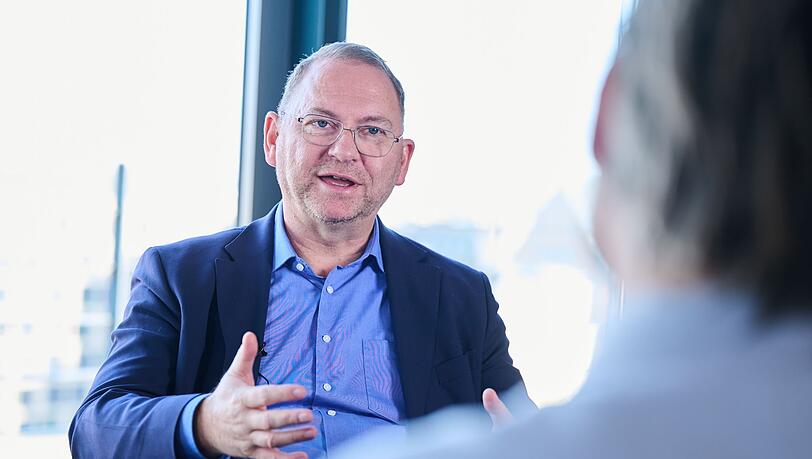 Verdi-Chef Frank Werneke: "Es ist da eine sehr kämpferische Stimmung." Verdi-Chef Frank Werneke: "Es ist da eine sehr kämpferische Stimmung."