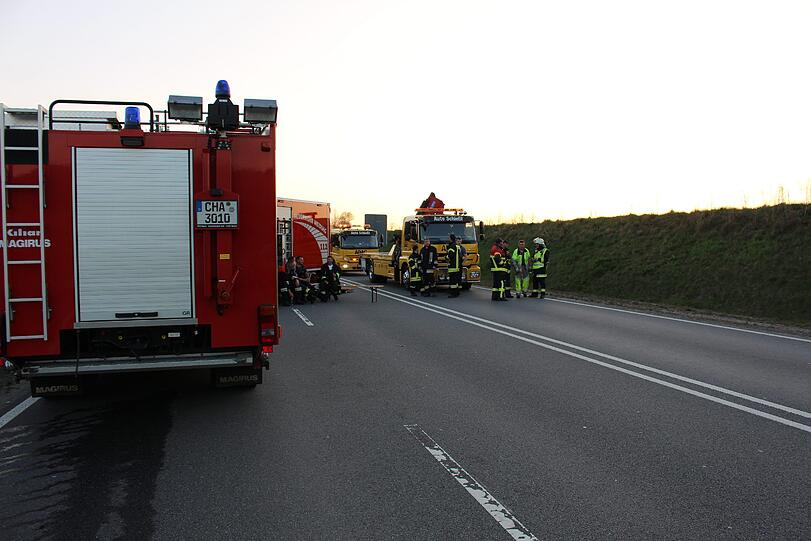 Bei dem Horror-Crash auf der B20 kam ein Mann ums Leben.