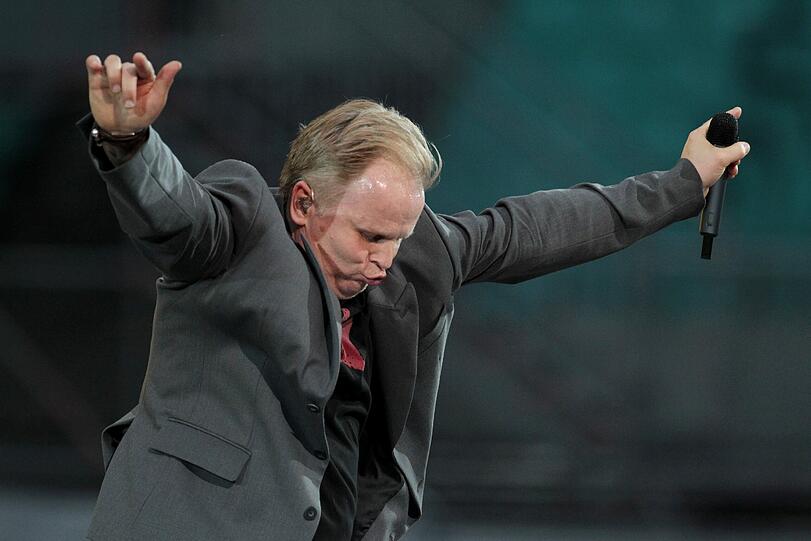 "Schiffsverkehr" zwischen Rostock, Leipzig und München: Herbert Grönemeyer ist wieder auf Tour. Sehen Sie hier die besten Bilder.